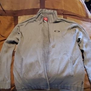Oakley sweater XL